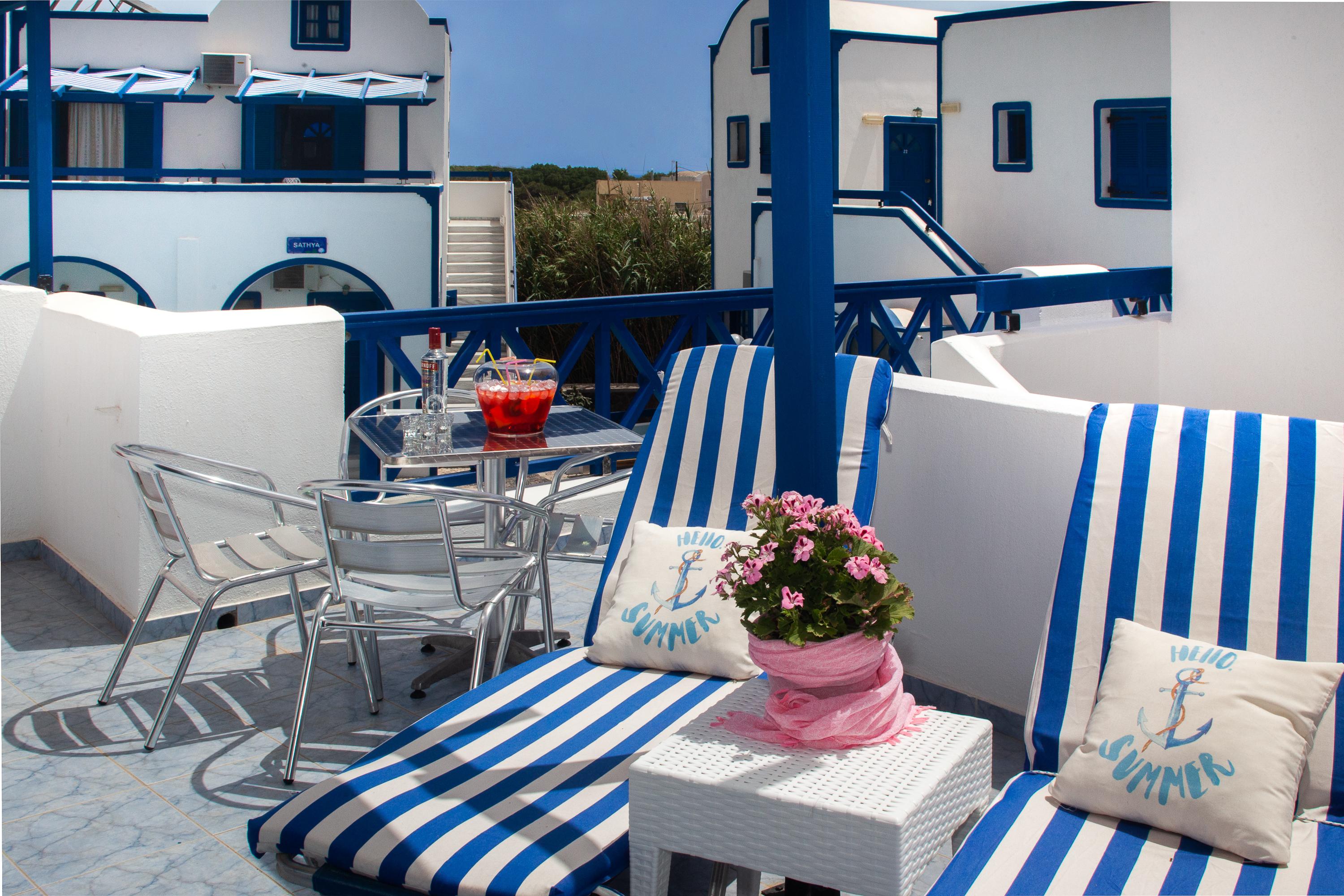 Bed & Breakfast Roula & Perissa (Santorini)
